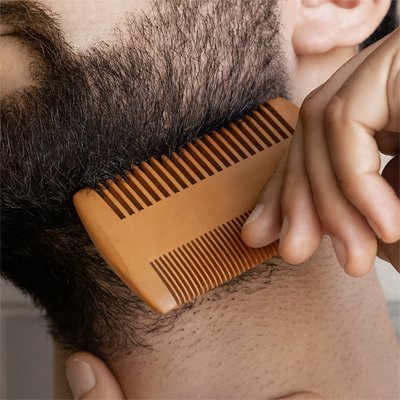 Peigne à barbe 